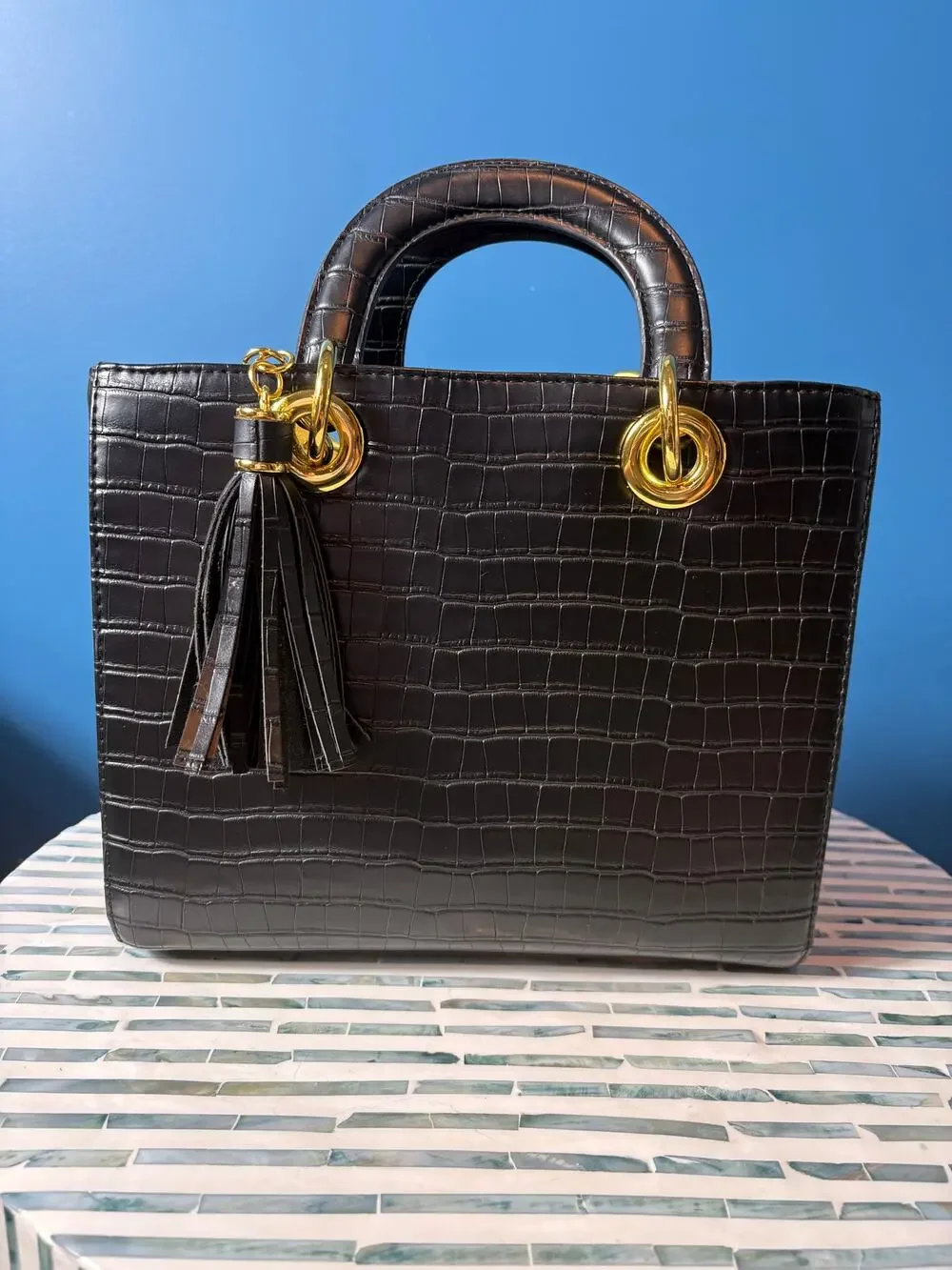 IMAN Global Chic Top Handle